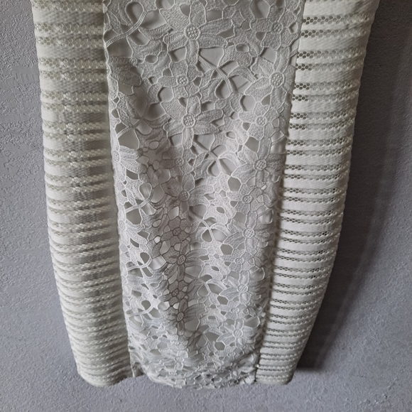Calvin Klein White Floral Lace Dress - Picture 3 of 8